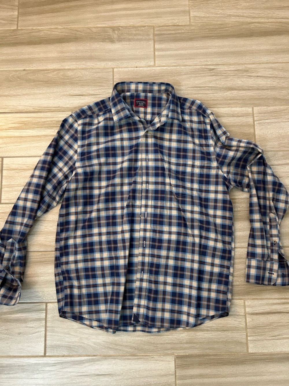 UNTUCKit Men's Navy and White Plaid Button-Down Shirt